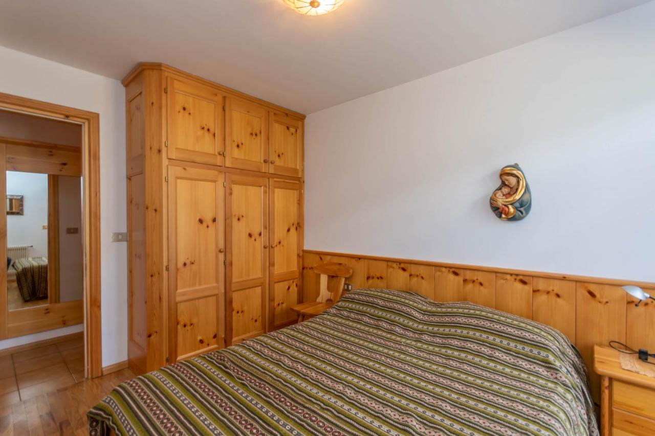 Apartment mit Balkon