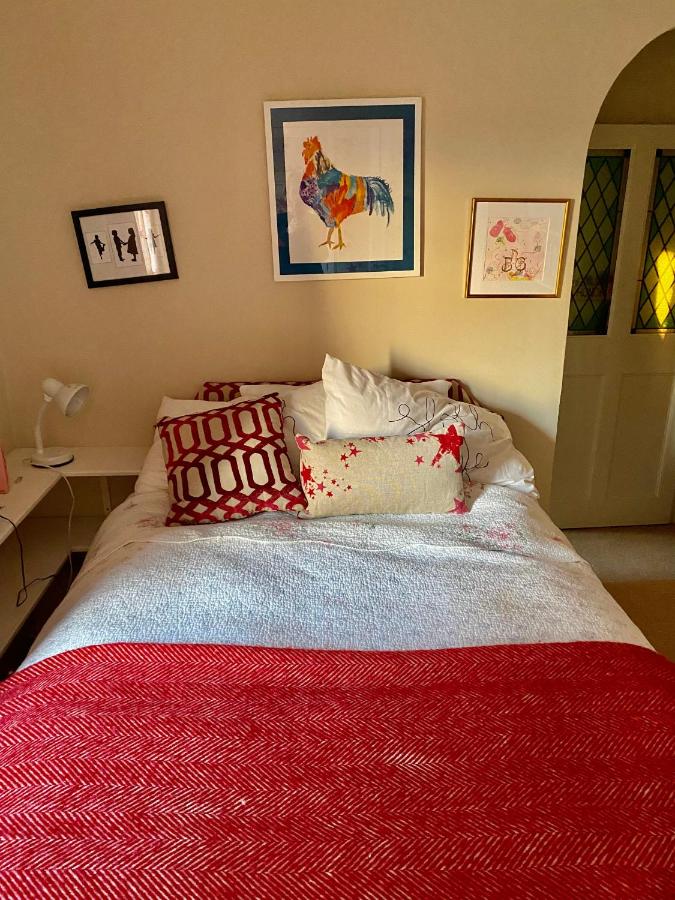 Queen Room with Private Bathroom