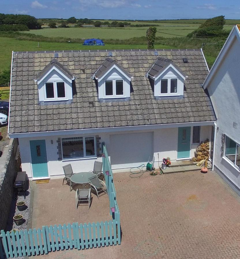 B&B Southerndown - Sea dream lodge -coastal location/sea views/self-contained - Bed and Breakfast Southerndown