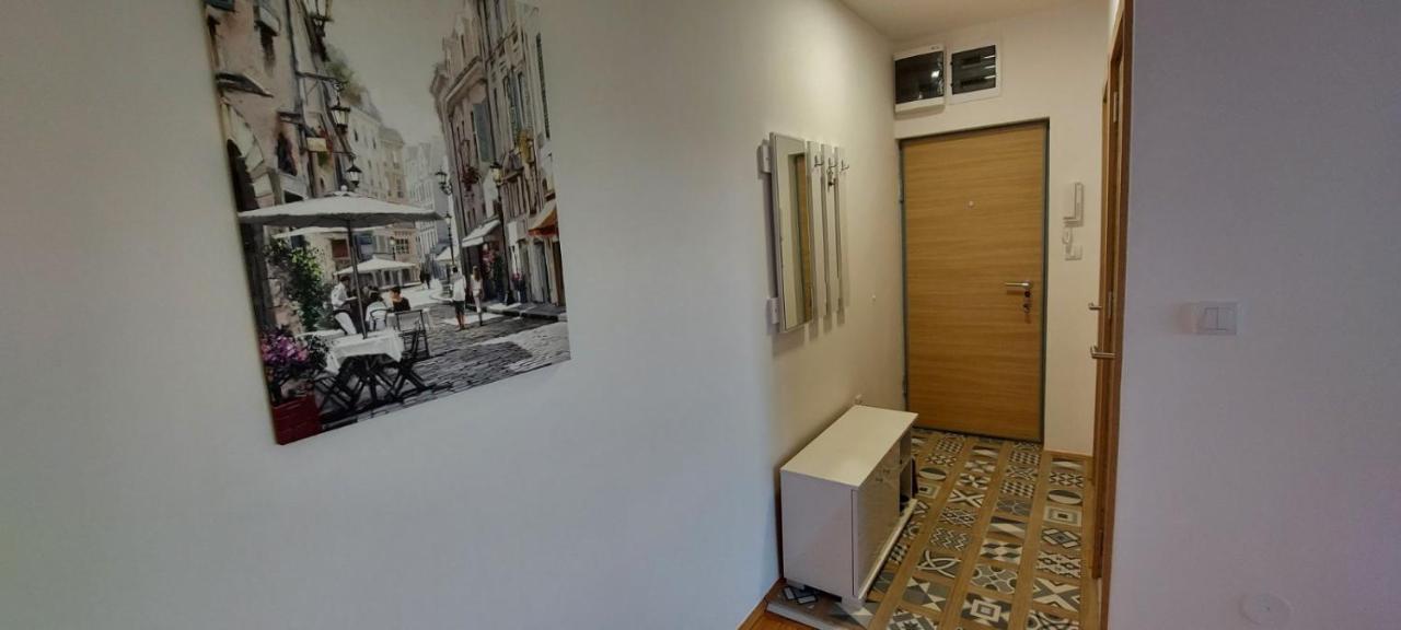 Apartman Blok 45 (reka Sava) - B&B