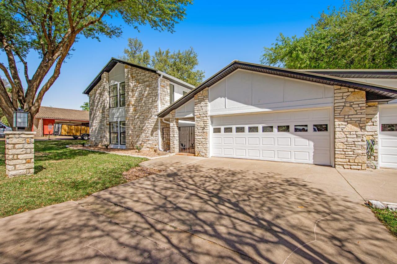 Style & Shade - B&B Horseshoe Bay