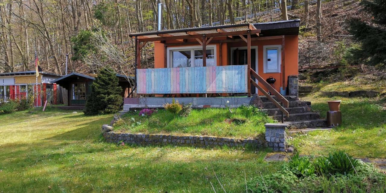 Bungalow Strandheim mit Kamin und Terrasse - Bed and Breakfast
