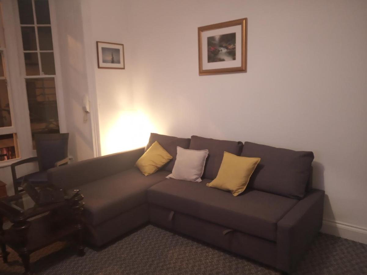 B&B Aberystwyth - Apartment One Aberystwyth Town Centre - Bed and Breakfast Aberystwyth