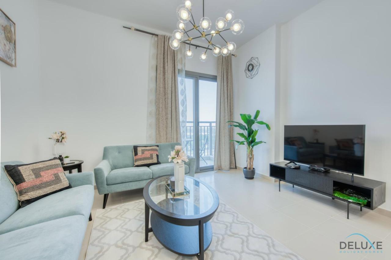B&B Dubai - Fancy 2BR at Hayat Boulevard 2A Town Square By Deluxe Holiday Home - Bed and Breakfast Dubai