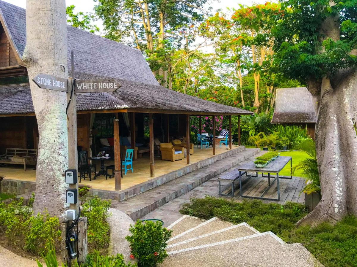 Chanteak Bali - Stone House 1 - B&B Jimbaran