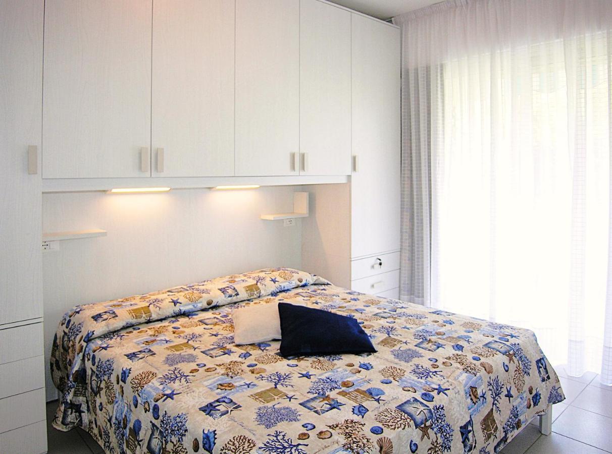 Apartment with Garden View
