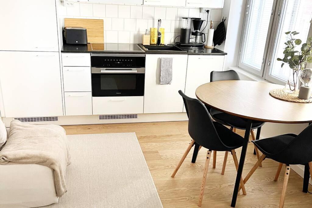 Ihana huoneisto Turun Kakolassa - Chambres d’hôtes