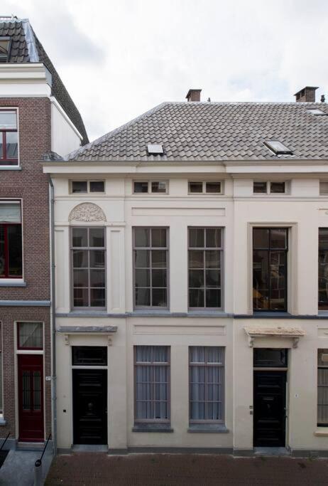 B&B Utrecht - Zocher6 BnB a monumental town house in the city center - Bed and Breakfast Utrecht