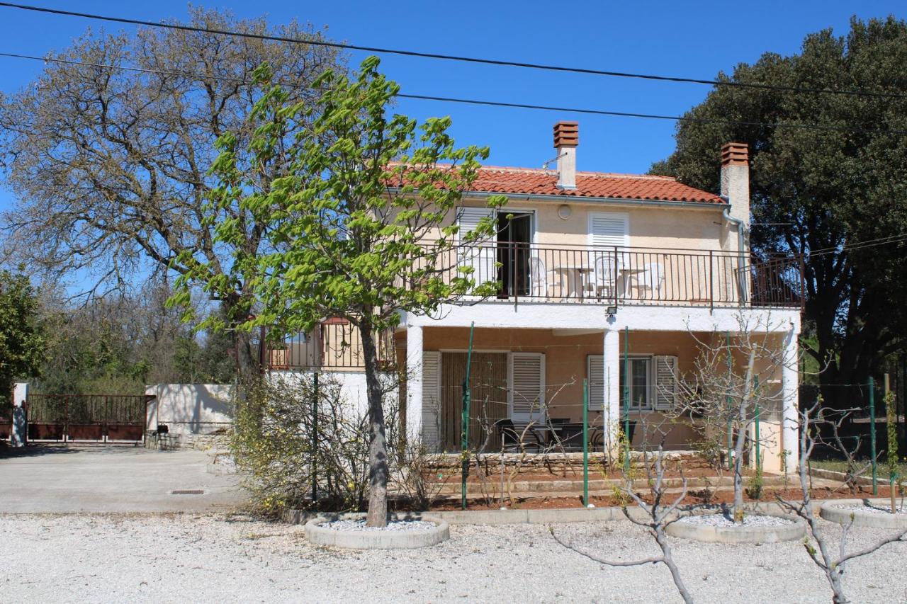 Apartment Mirjana - B&B Pula