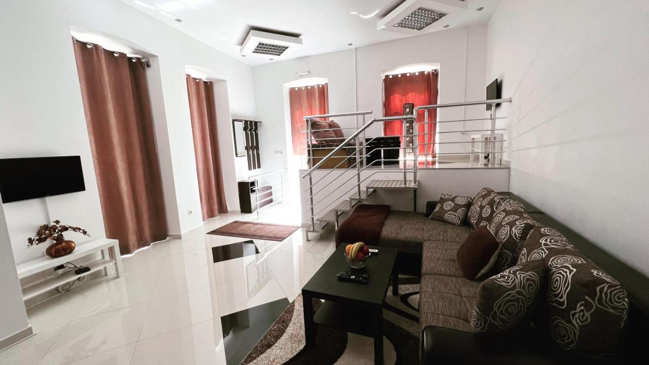 Stan Na Dan Vrsac 1 - B&B