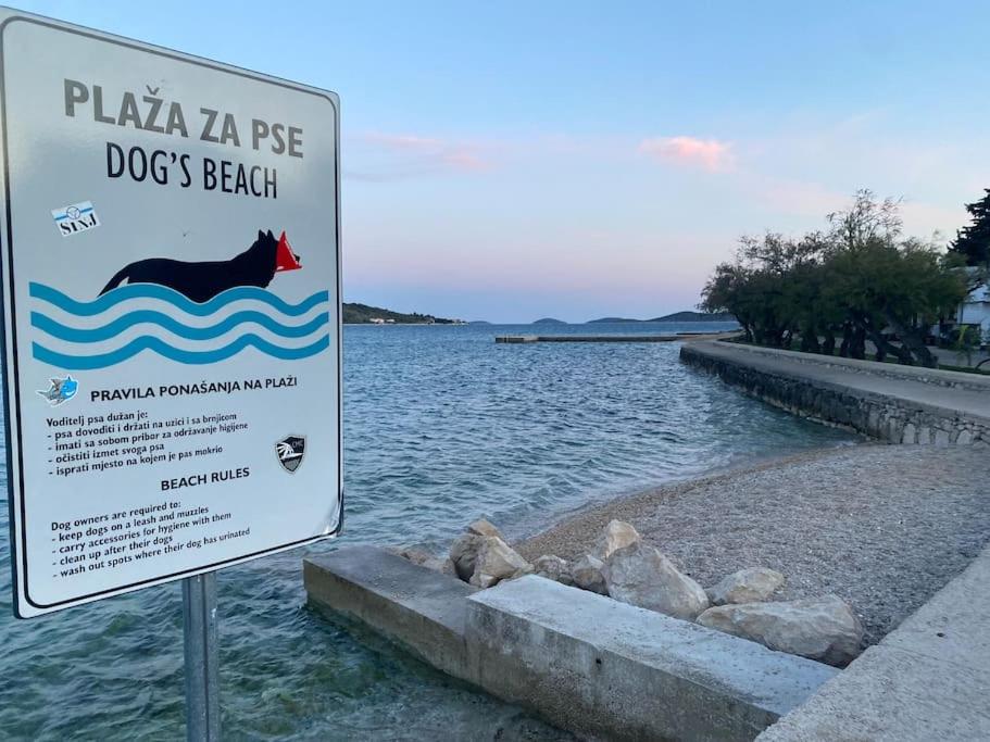 Prostorný domov v nejkrásnější části Chorvatska - B&B Vodice