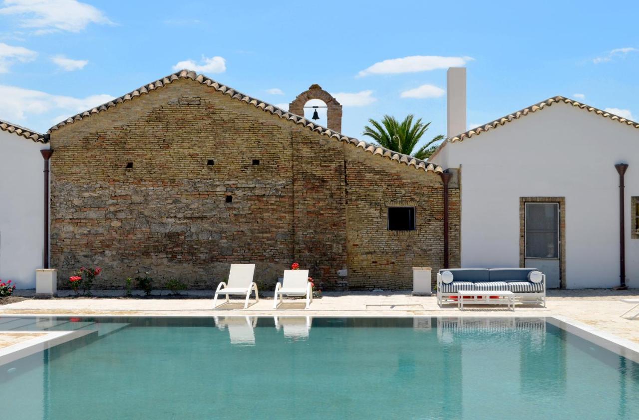 Masseria Celentano Relais & Agriturismo - Chambres d’hôtes