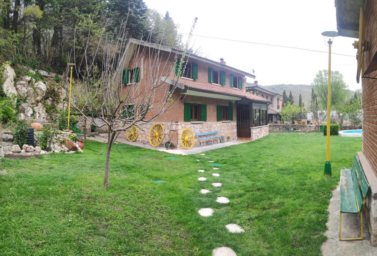 Casa Rural El Edén del Ungría - B&B Caspueñas