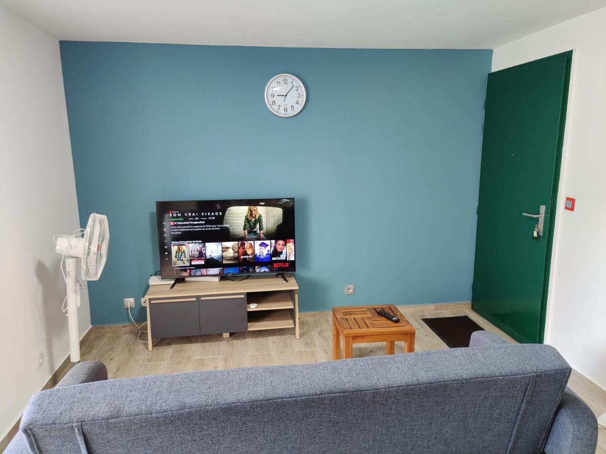F2 RENOVE FRONT DE MER SILVER BLUE - B&B Sainte-Suzanne