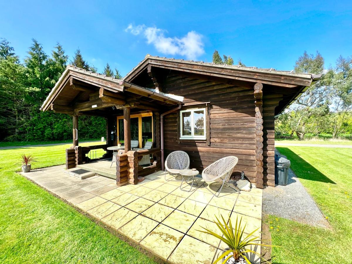 Lindley Log Cabin - Bed and Breakfast