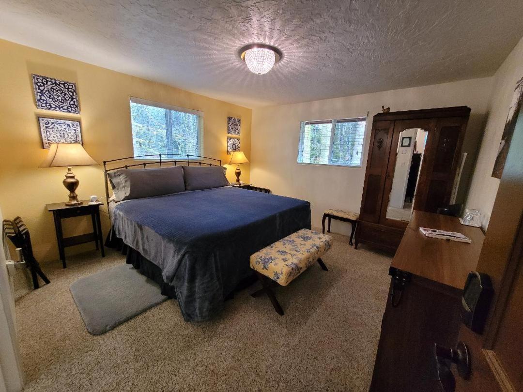 King Room with Garden View
