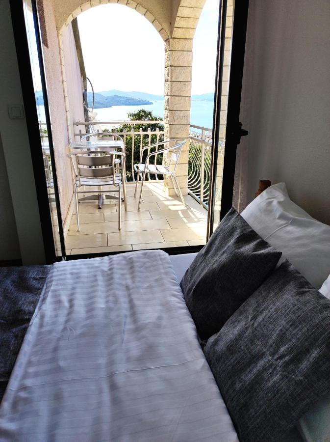 Studio with Sea View