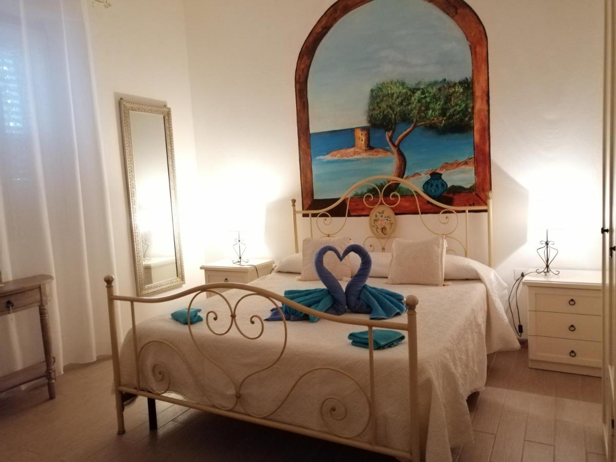 B&B San Pantaleo - La Porta Sulla Costa - Bed and Breakfast San Pantaleo