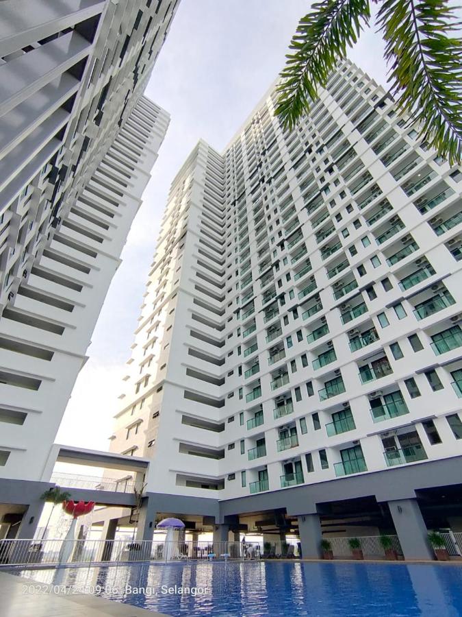 EasyOne Homestay@Vista Bangi - B&B