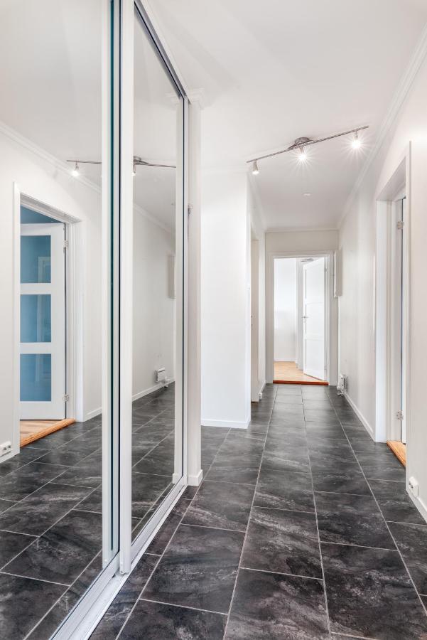Ålesund Urban - Spacious and luminous 100 m2 urban flat with 3 large bedrooms - B&B Ålesund