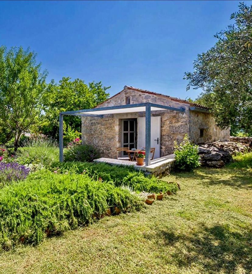 Lovrini Dvori - B&B