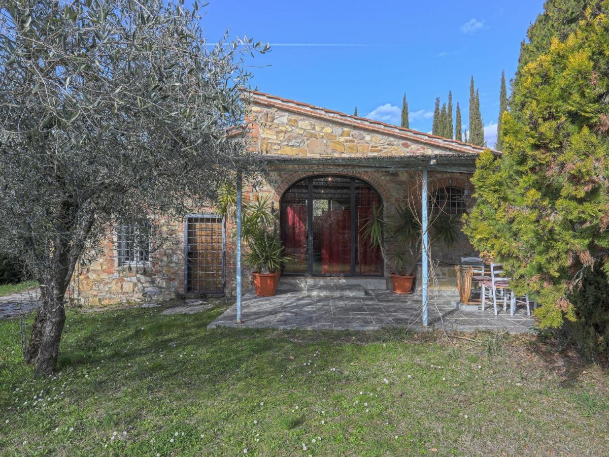 B&B San Donato - Holiday Home Il Casino by Interhome - Bed and Breakfast San Donato