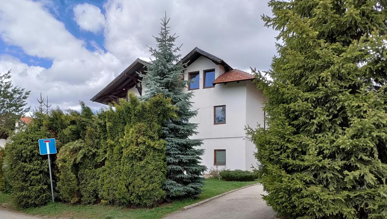 Apartmani Tucovic - B&B