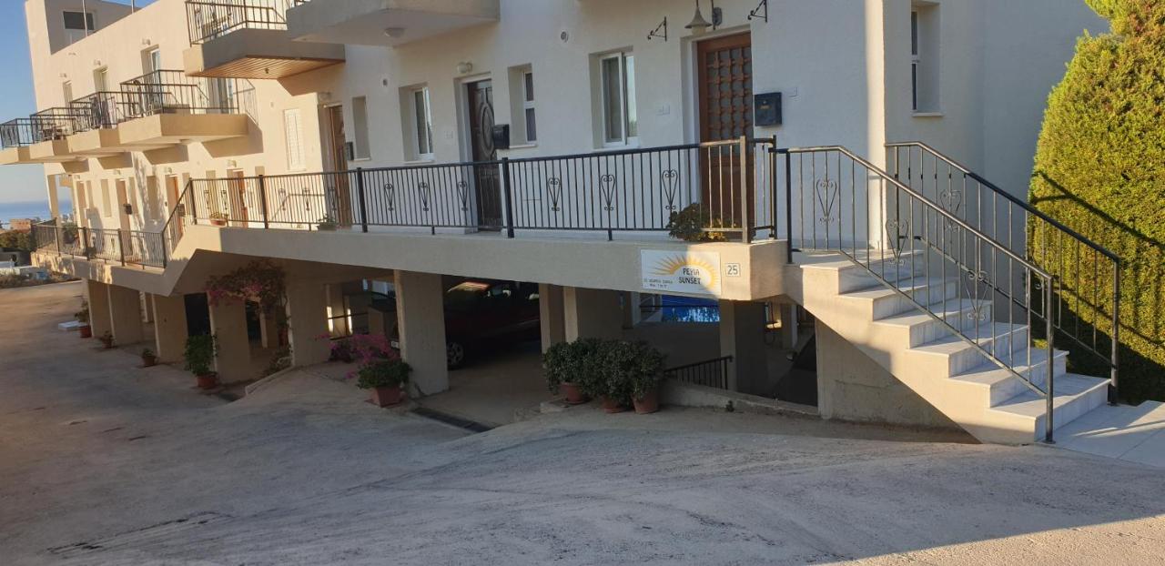 Peyia Sunset - Bed and Breakfast