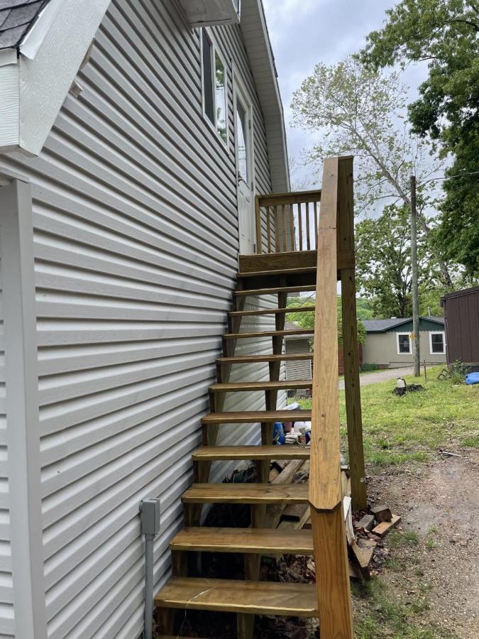 Loft , boat dock, 2 bedrooms , pet friendly - B&B Gravois Mills