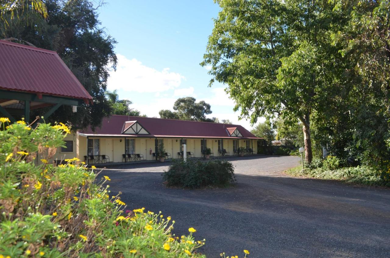 Bungalow Motel Gilgandra - B&B