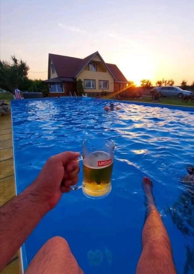 La Cabană Girov - B&B