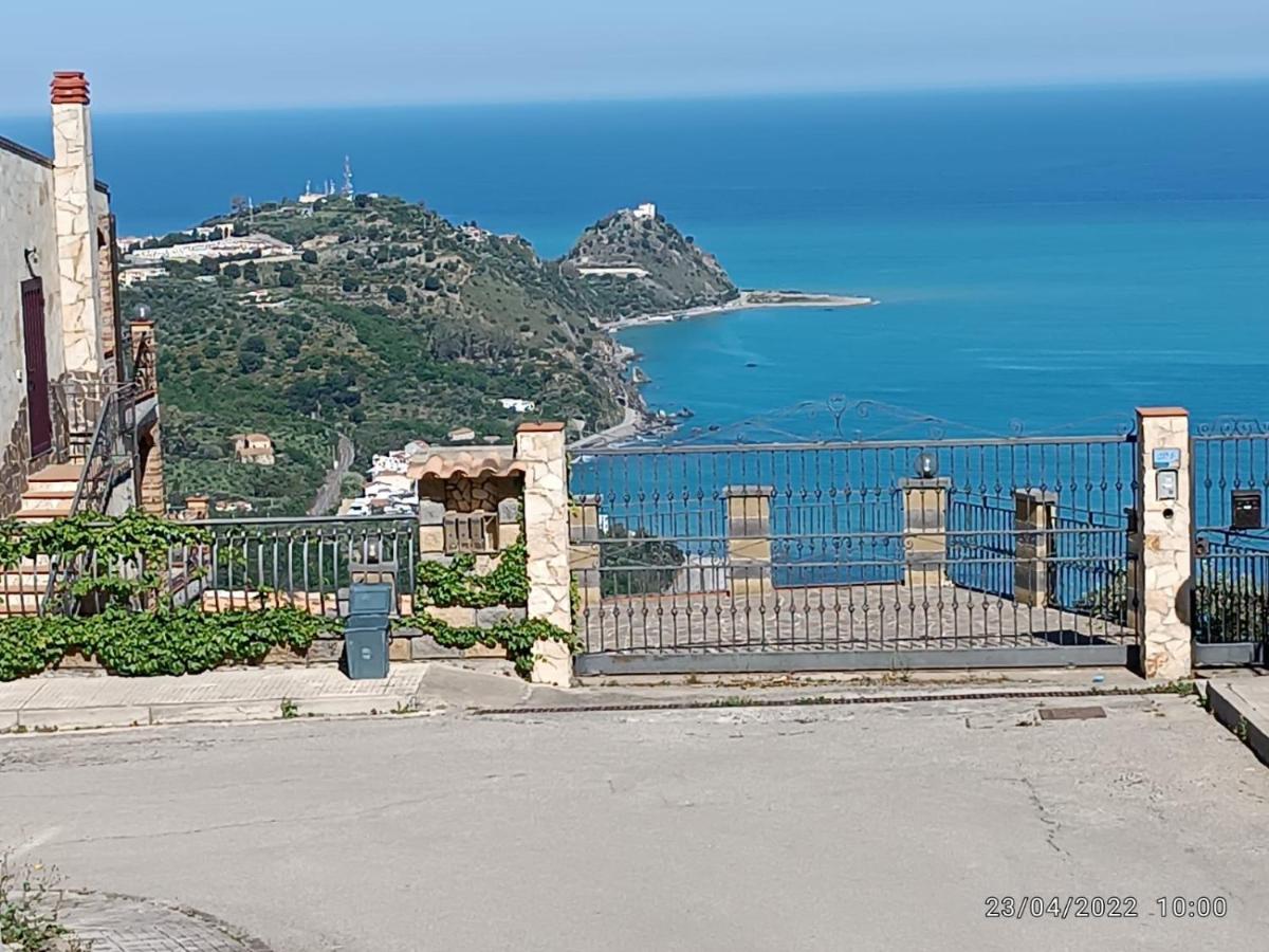 B&B Capo d'Orlando - Tra cielo e mare - Bed and Breakfast Capo d'Orlando