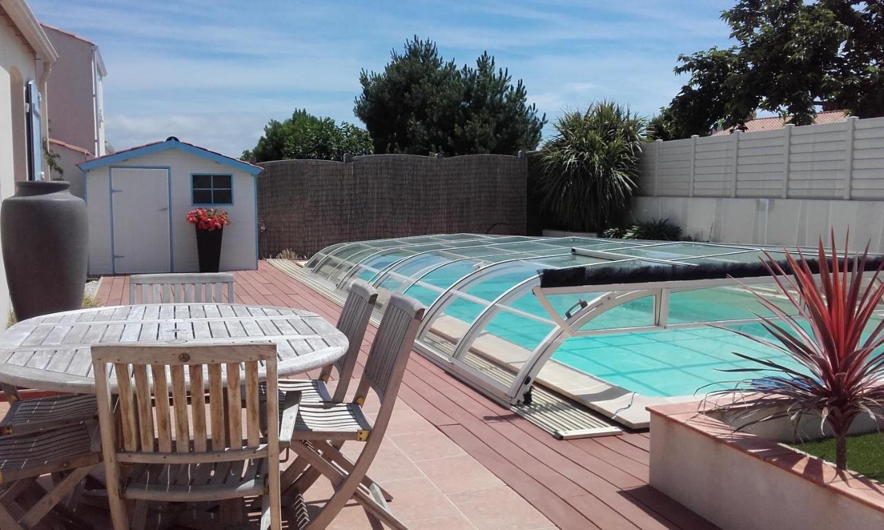 Villa bord de mer spacieuse piscine chauffé privative - Chambres d’hôtes