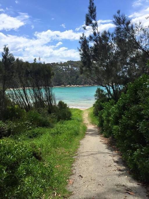 LILLI PILLI SUBLIME - Family & Dog-Friendly Beach House, Batemans Bay - B&B Batemans Bay