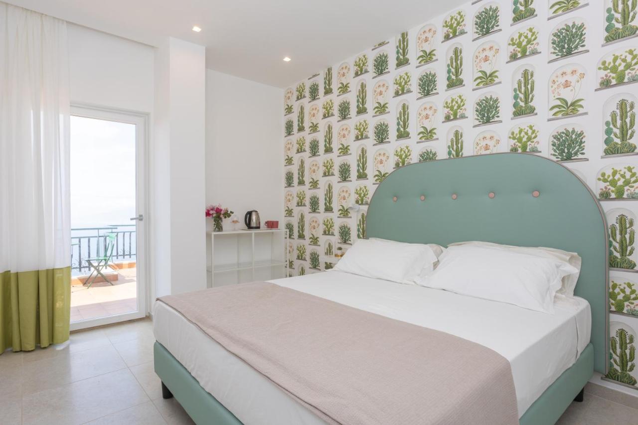 Suite Deluxe con Vista Mare 