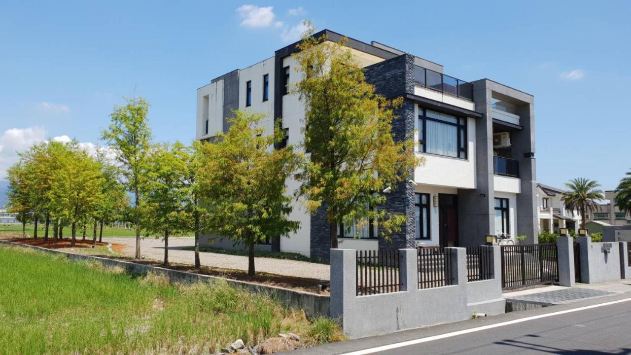 Seven-Bedroom House