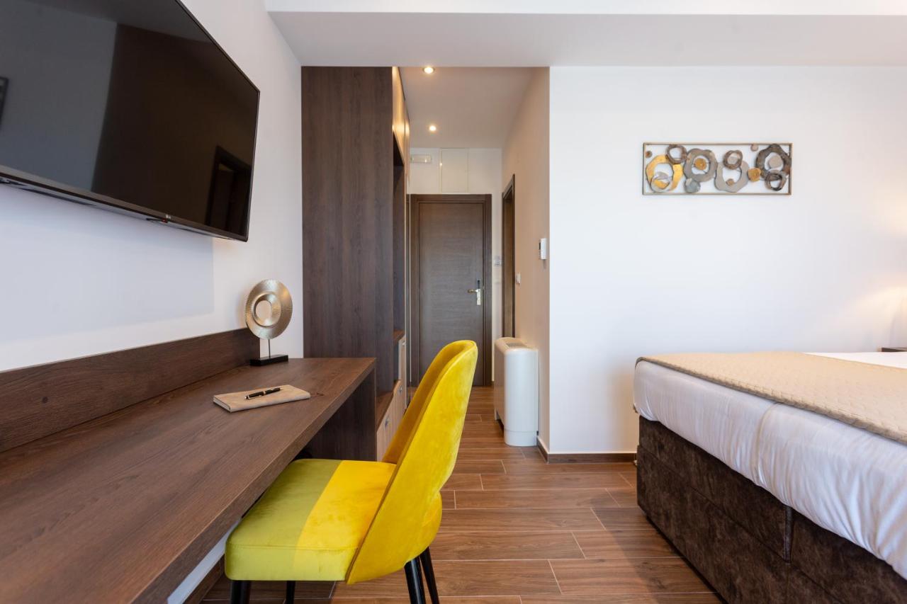 Deluxe Doppelzimmer mit Balkon und Meerblick