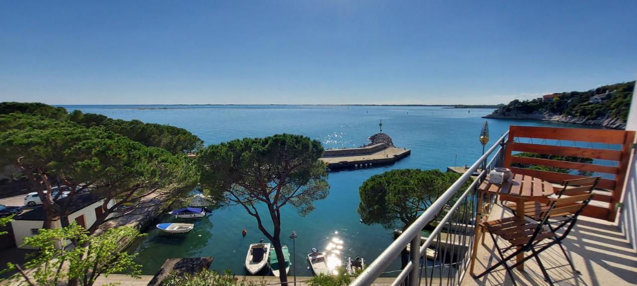 Camera Matrimoniale con Vista Mare e Bagno Privato Esterno