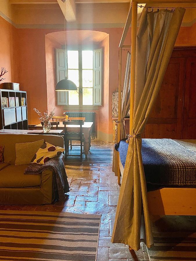 King Studio with Sofa Bed
