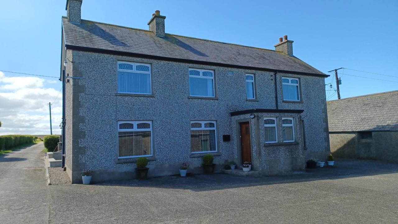 B&B Ballymoney - Causeway Coast Carrivcashel Holiday Home - Bed and Breakfast Ballymoney