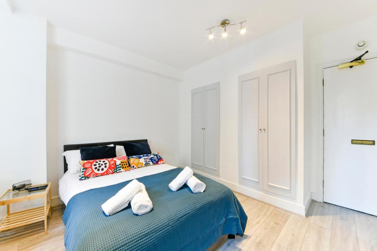 B&B London - South Kensington Studio - Bed and Breakfast London