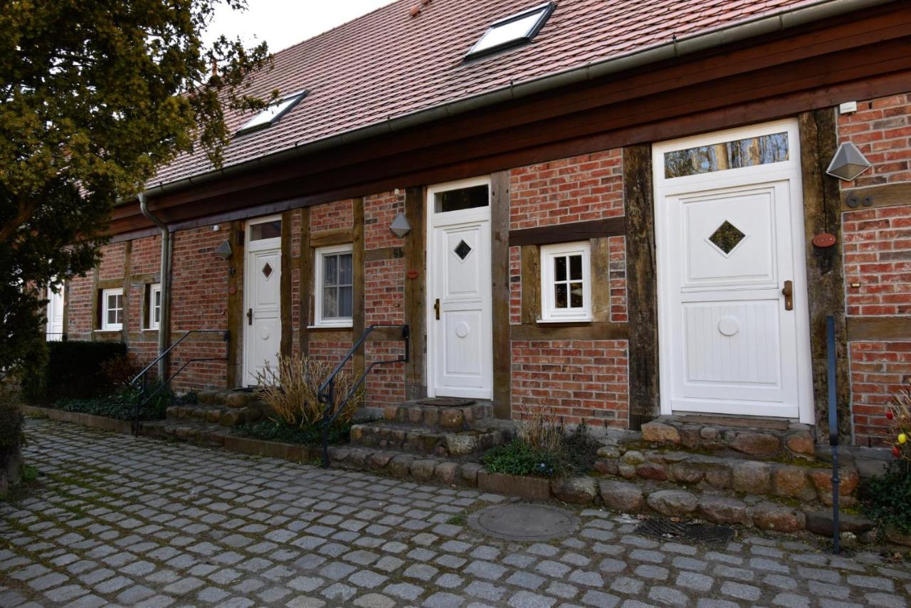 B&B Losentitz - Ferienwohnung 2 im Gutshaus Losentitz - Bed and Breakfast Losentitz