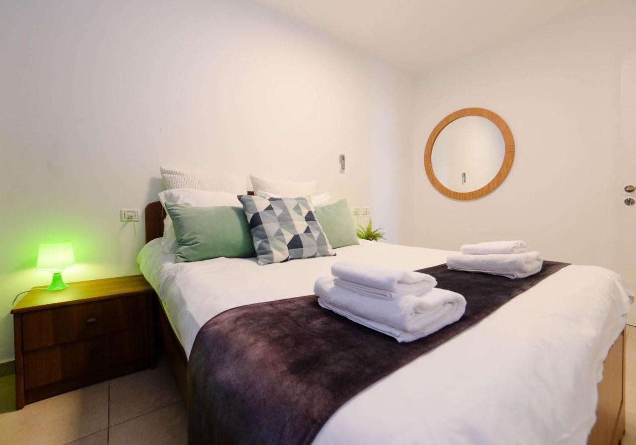 Two-Bedroom Apartment with Balcony (2)