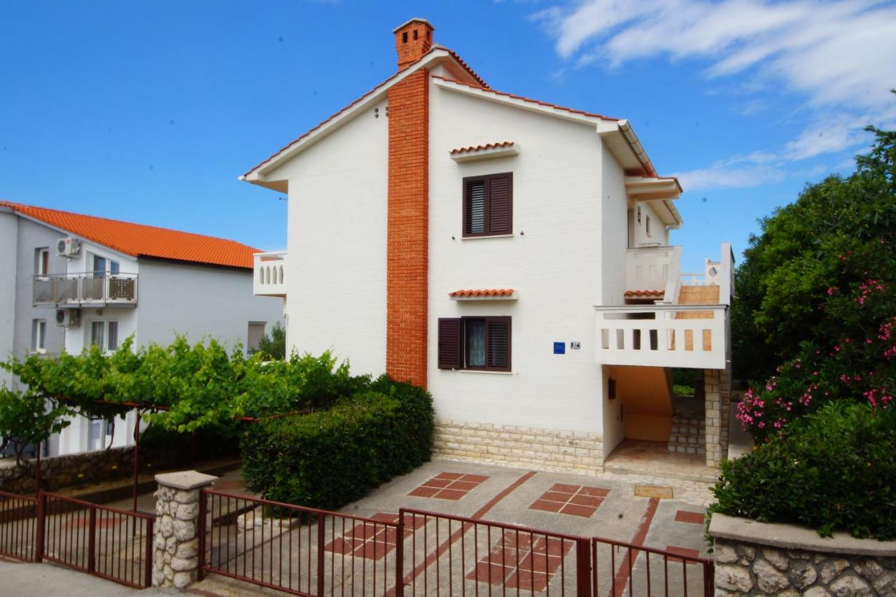 Cozy Apartments Danica Novalja - Ground floor - Chambres d’hôtes Novalja