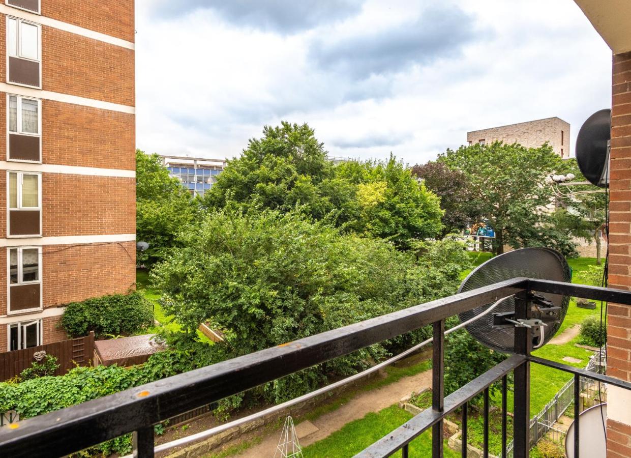 Spacious and Modern 4 Bed Apartment next to Borough Station - B&B