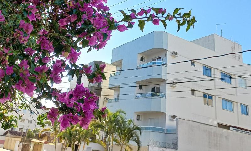 Lindo apartamento com Wi-Fi a 370m da Praia do Morro, próximo ao Marlim Azul e à Av Paris - Chambres d'hôtes Guarapari