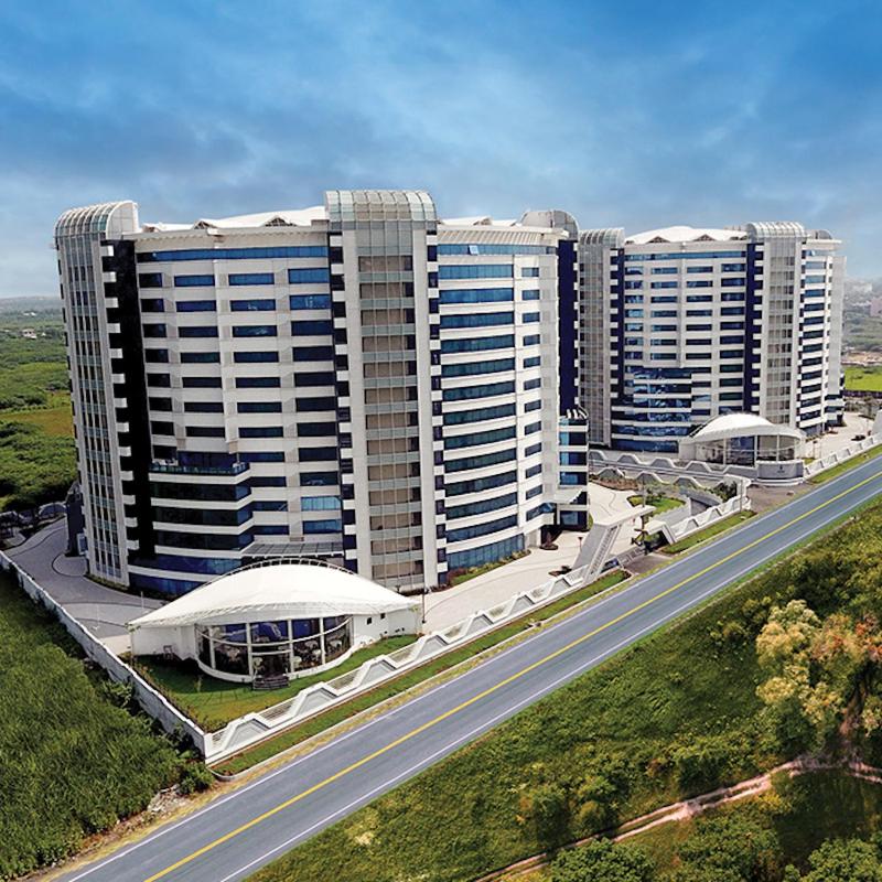 Rajhans Belliza Luxurious Studio Apartment - B&B