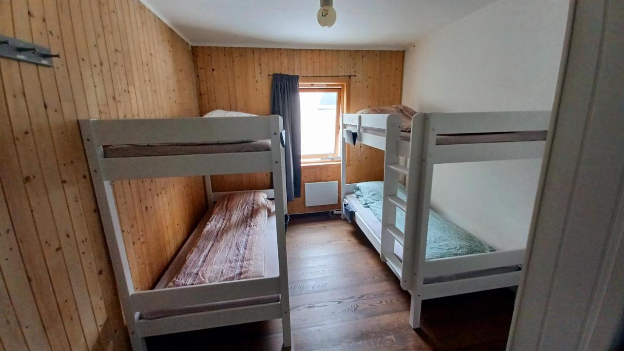 Bunk Bed in Mixed Dormitory Room