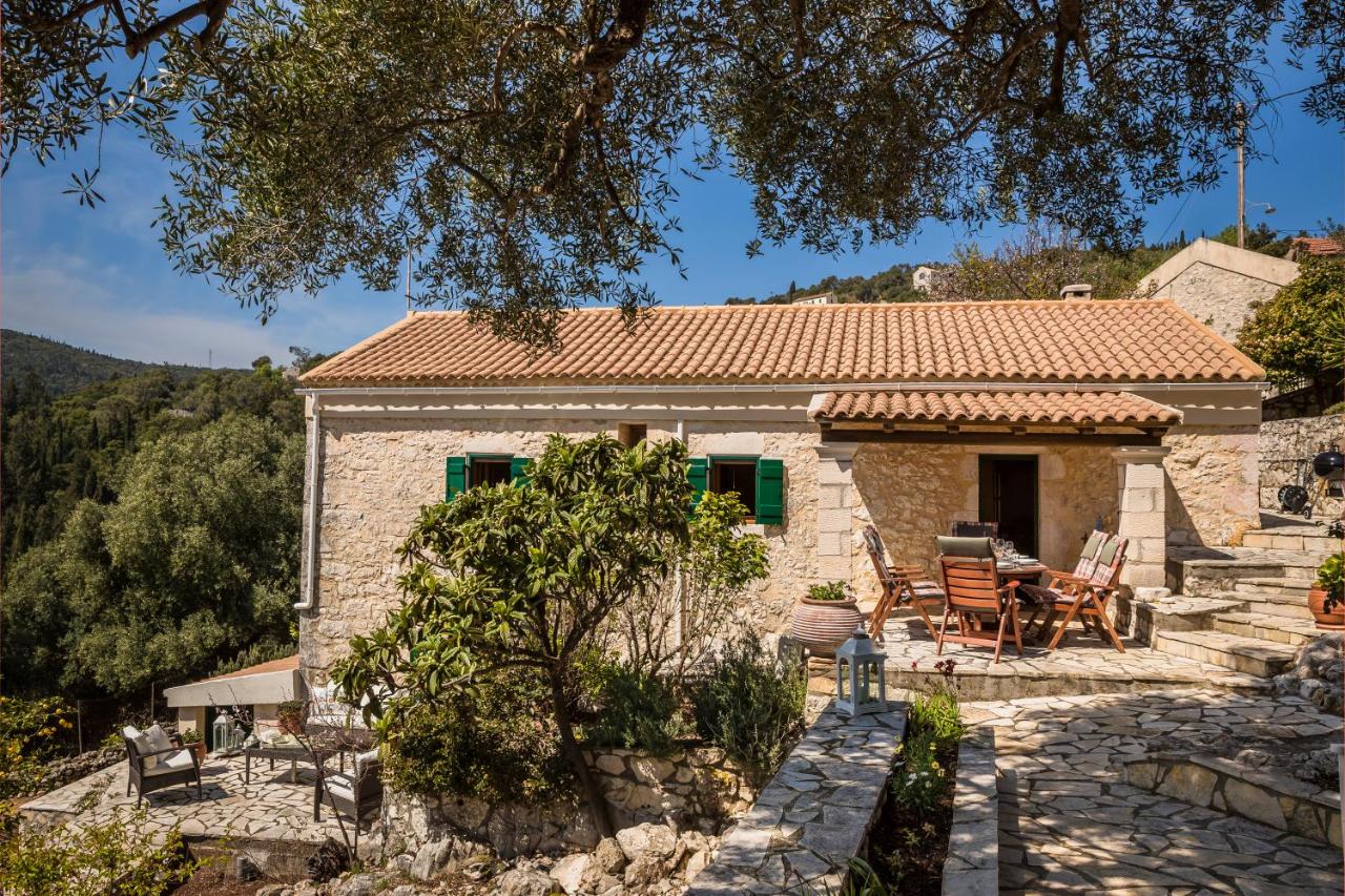 Traditional Stone House Anofli 1843 Fiskardo Kefalonia - Chambres d'hôtes Fiskárdo