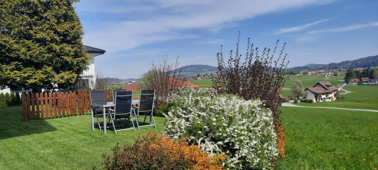 Ferienwohnung Wallersee - Bed and Breakfast Neumarkt am Wallersee